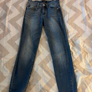 Judy blue relaxed fit denim. Size 3/26